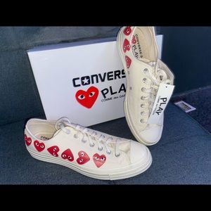 Comme def garçons converse